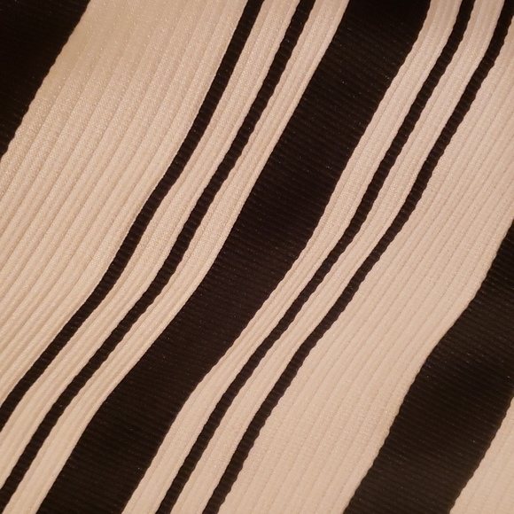 Alexis black and white evening gown size large - Picture 2 of 5